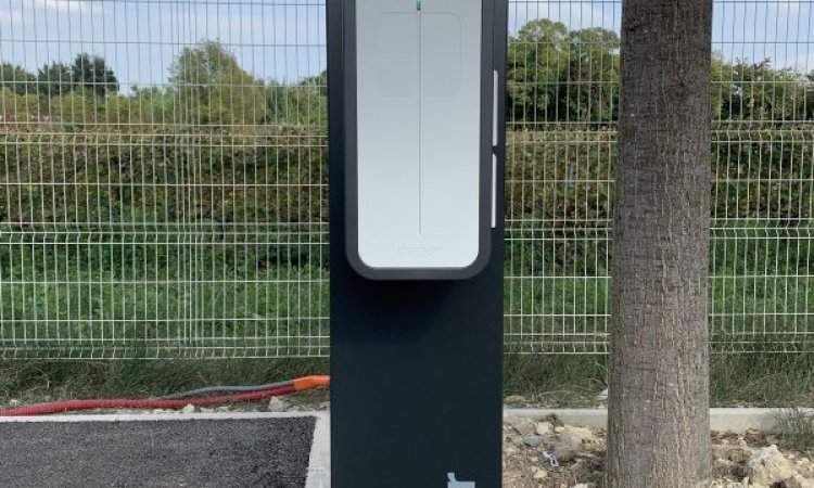 Installation de borne électrique à Tavel